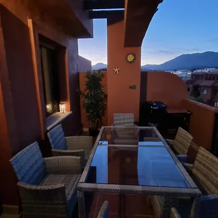 Sea View Penthouse With Hot Tub - Casa Bella Vista, Buenas Noches , Apartamento Estepona