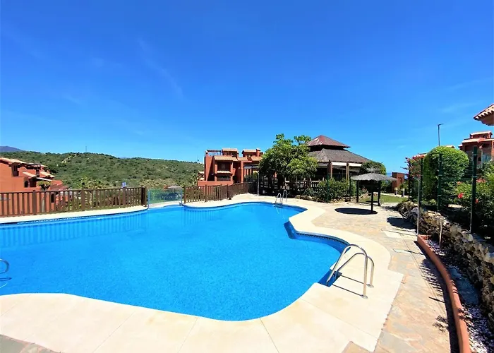 Sea View Penthouse With Hot Tub - Casa Bella Vista, Buenas Noches , Appartamento Estepona