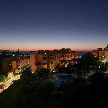 Apartment Sea View Penthouse With Hot Tub - Casa Bella Vista, Buenas Noches , Estepona