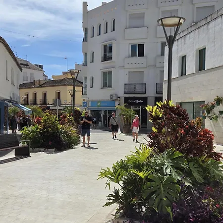 Sea View Penthouse With Hot Tub - Casa Bella Vista, Buenas Noches , Estepona