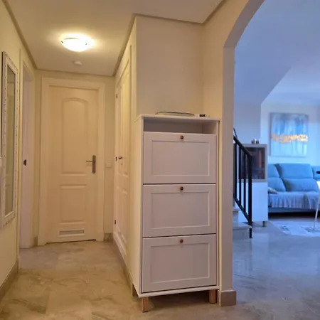 Sea View Penthouse With Hot Tub - Casa Bella Vista, Buenas Noches , Appartement