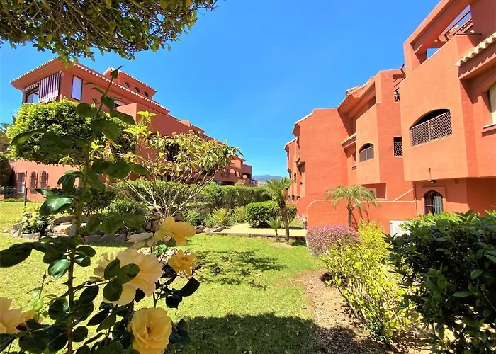 Sea View Penthouse With Hot Tub - Casa Bella Vista, Buenas Noches , Apartment Estepona