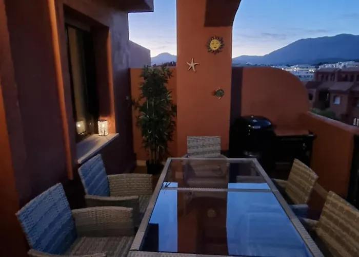 Sea View Penthouse With Hot Tub - Casa Bella Vista, Buenas Noches , Apartment Estepona